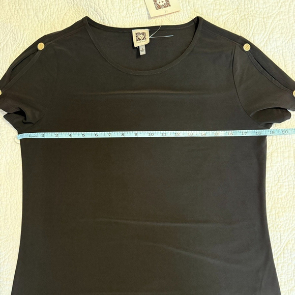 Anne Klein Short Sleeve Button Shoulder Blouse Women’s Small Black Gold New - Picture 9 of 10
